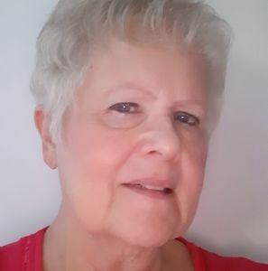 Meet your Posher, Carol